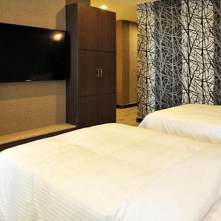 Maple Hotel Ταϊνάν Εξωτερικό φωτογραφία