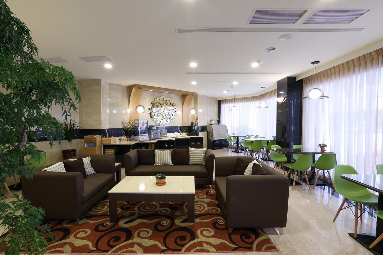 Maple Hotel Ταϊνάν Εξωτερικό φωτογραφία