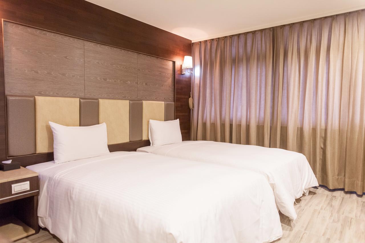 Maple Hotel Ταϊνάν Εξωτερικό φωτογραφία
