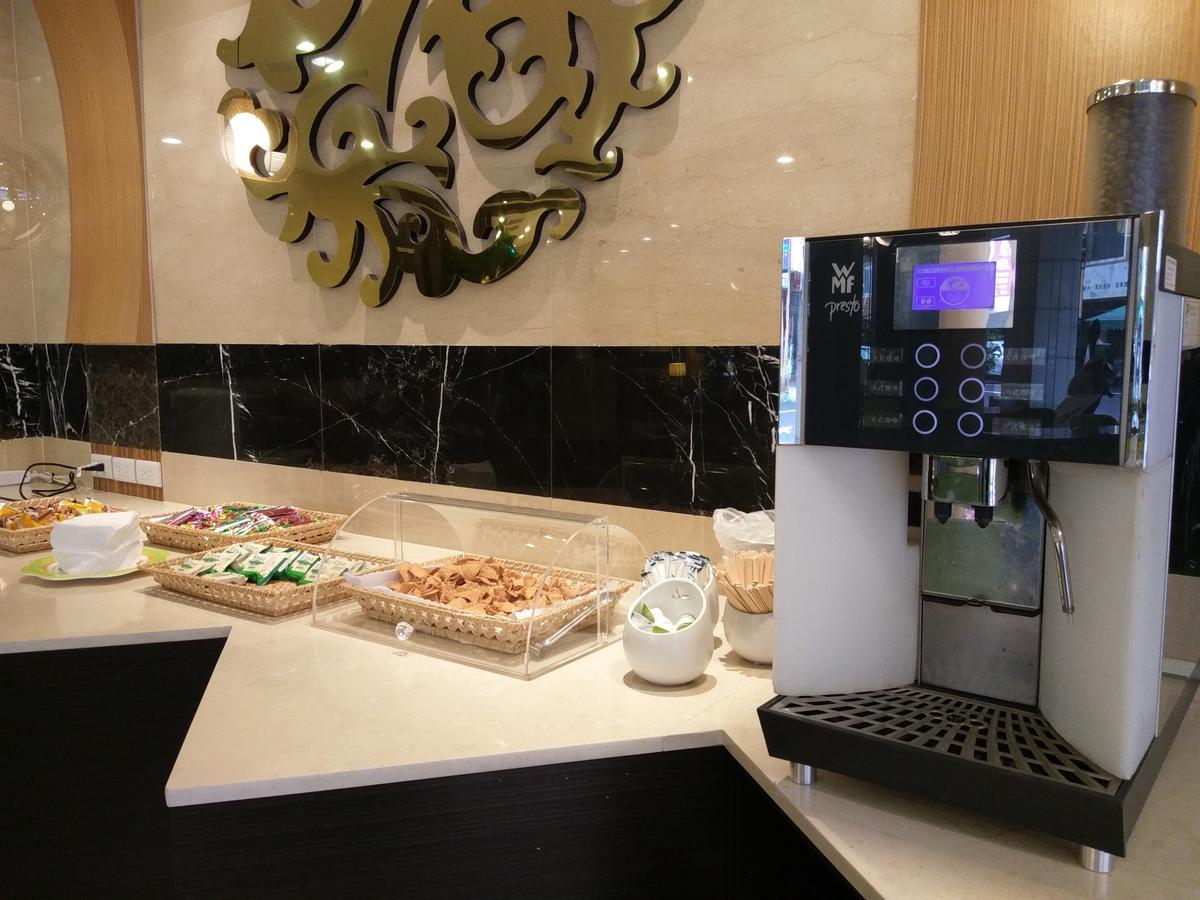 Maple Hotel Ταϊνάν Εξωτερικό φωτογραφία