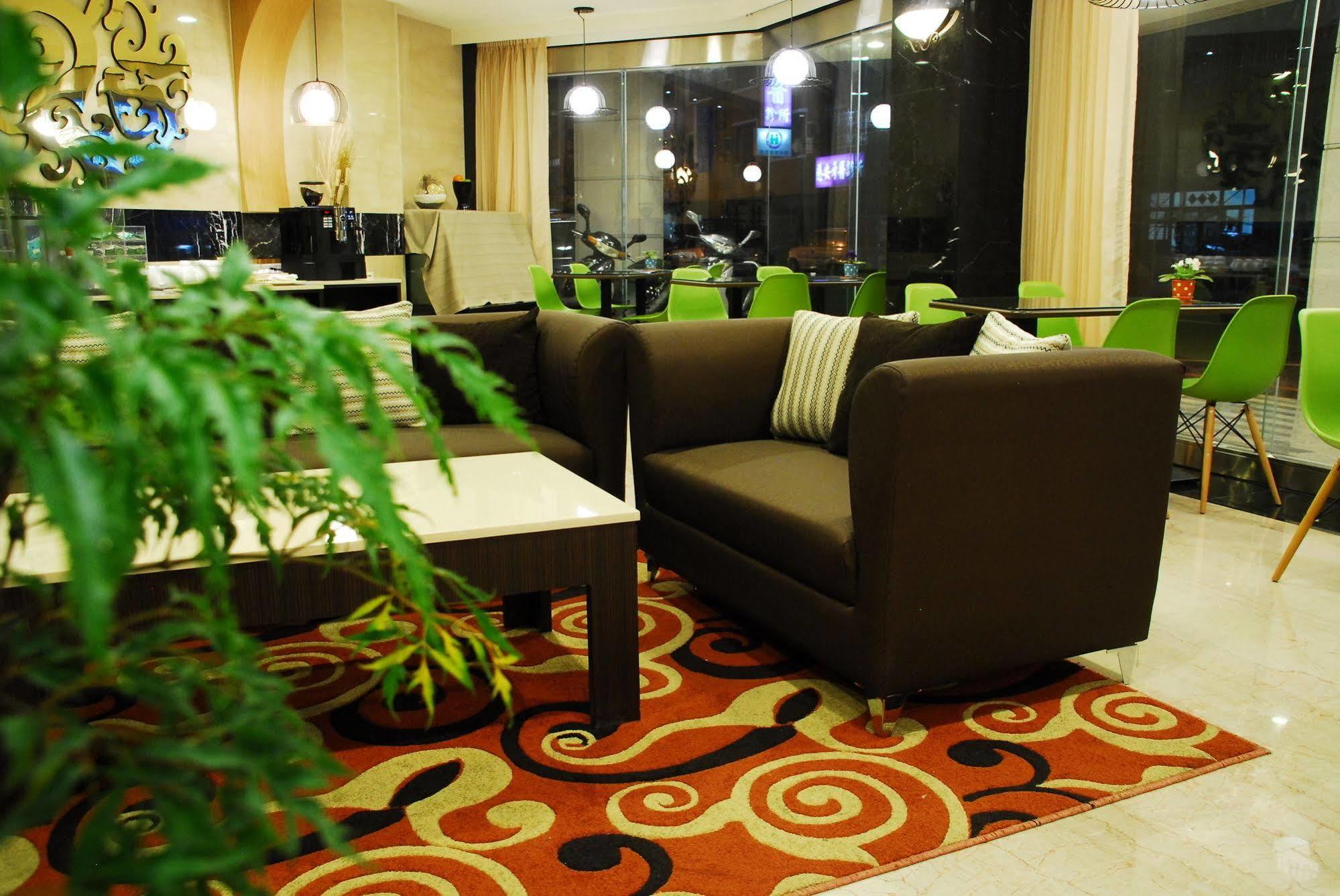 Maple Hotel Ταϊνάν Εξωτερικό φωτογραφία