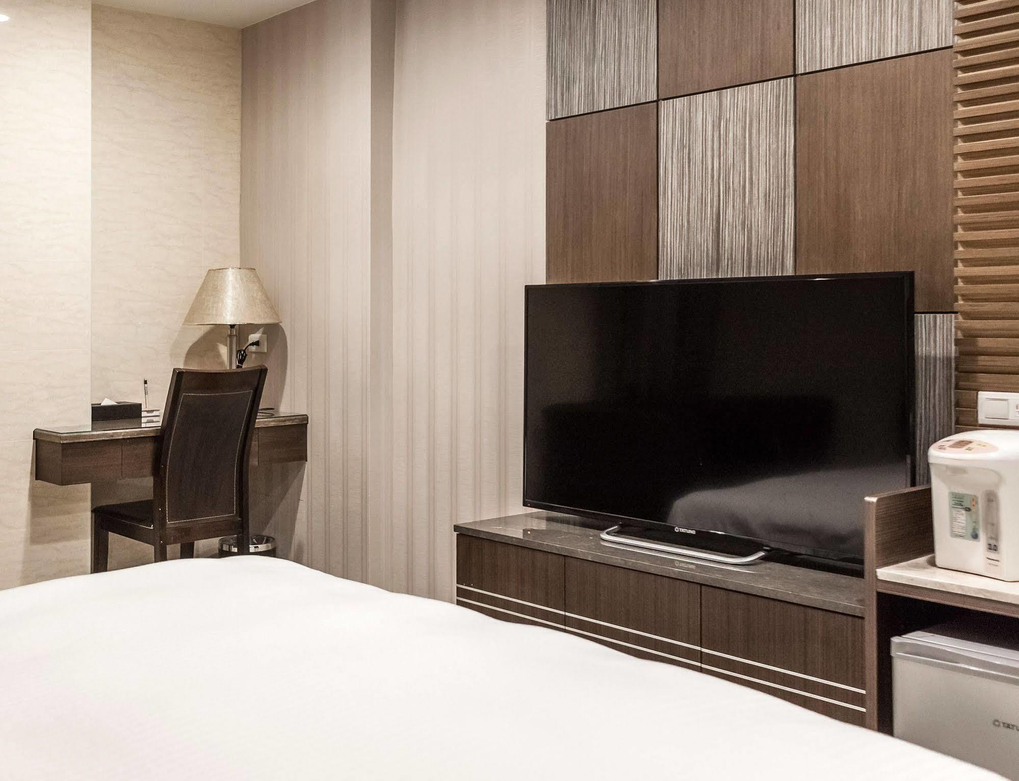 Maple Hotel Ταϊνάν Εξωτερικό φωτογραφία