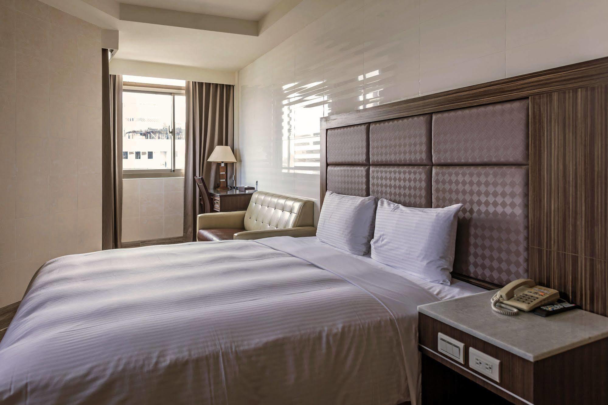 Maple Hotel Ταϊνάν Εξωτερικό φωτογραφία